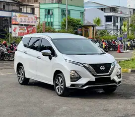 Nissan Livina VL AT Nik 2022 Km 10rban / xpander avanza xenia