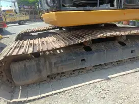 Excavator cat 320d2