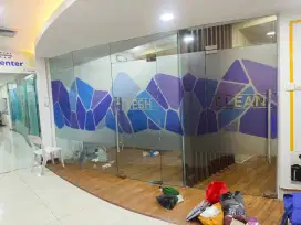 Kaca film gedung