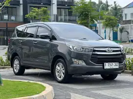 MULUS TERAWAT!!! Toyota Kijang Innova 2.4 G Diesel AT 2020 - Abu-abu
