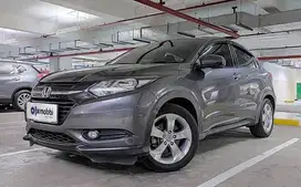 Low KM TDP 9,JT Honda HR-V 1.5 E Bensin-AT Abu 2017