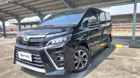 Pajak Hidup TDP 15JT Toyota Voxy 2.0 Bensin-AT Hitam 2017