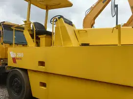 Sakai Tire roller ts200