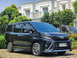 angsuran 6jtaan || TOYOTA VOXY 2.0L AT TAHUN 2018 kondisi ISTIMEWAH