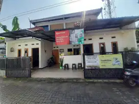 DIJUAL 2 RUMAH GANDENG BERLOKASI STRATEGIS MURAH SIAP HUNI