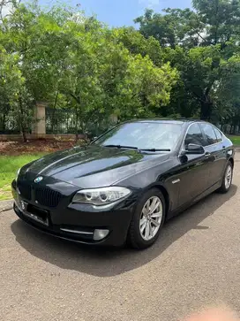 DIJUAL BMW 520i KM 18.000 ASLI. PEMAKAIAN PRIBADI