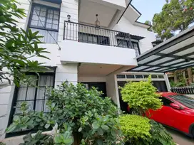 Lebak Bulus Rumah mewah dekat shabu hachi dan mrt