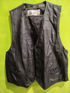 Rompi merk Leather fasion