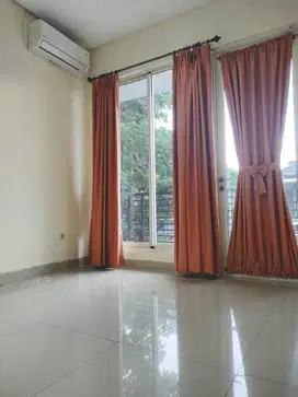 Dijual Rumah Tinggal Siap Huni di Residence One, Tangerang Selatan