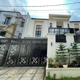 Dijual Rumah Cantik Mewah Lokasi Strategis di Lebak Bulus, Jakarta