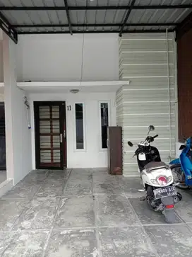 DIJUAL CEPAT RUMAH KOMPLEK MILLENIUM TOWNHOUSE DI INTI KOTA MEDAN