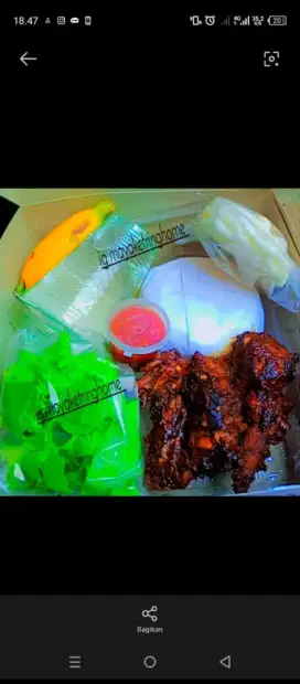 Kami menyediakan berbagai macam nasi kotak untuk berbagai acara