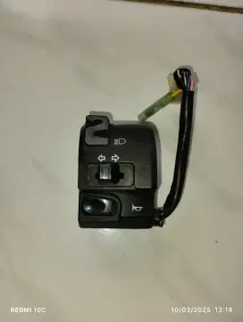Saklar nmax old kiri