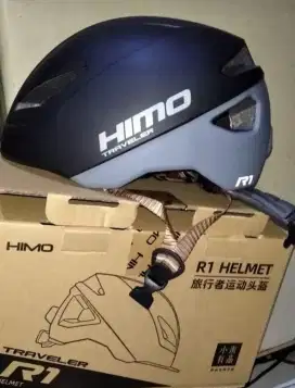 Helm sepeda himo
