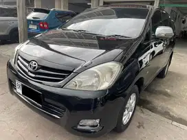 Toyota Innova 2.5 G Diesel MT 2010