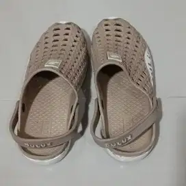 Sepatu Sandal Karet Anak ukuran 32 Beige Khaki Krem Dulux