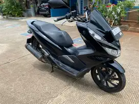 PCX hitam 2019 plat B