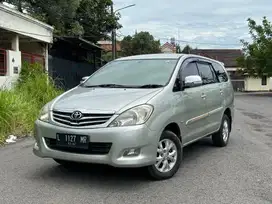 Istimewa Toyota Kijang Innova 2.0 G 2010 pmk 2011 AT Matic Bensin Tgn1
