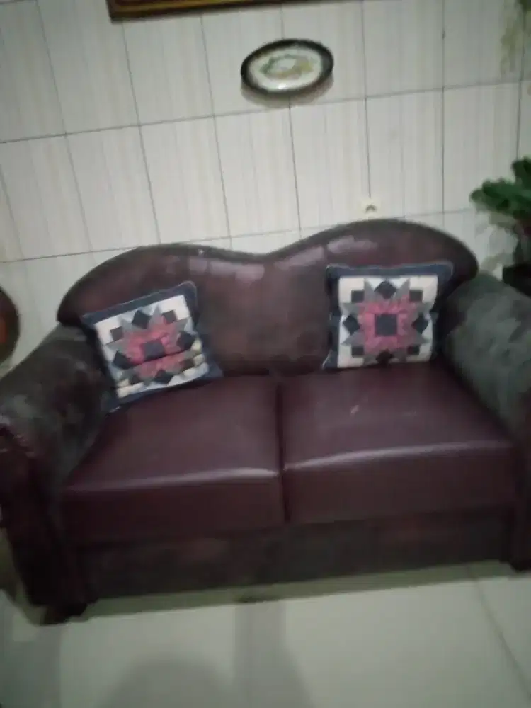 Sofa kokoh empuk