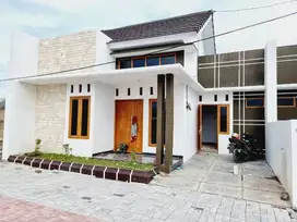 Rumah Cantik Promo Free Biaya ClusterOne Gate Gedongan
