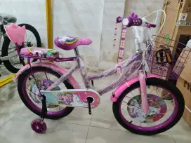 SEPEDA ANAK PEREMPUAN CTB 18 inch CHAMOMILE ( KUDA PONY ) ( MUSIK )