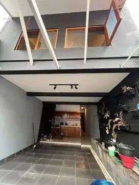 Rumah Baru Model Industrial Furnish di Seturan Dkt Kampus UPN Dan YKPN