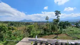 Dijual Murah Rumah Villa + Kebun 2281 m2 Pemandangan Bagus di Sumedang