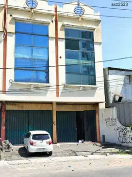 JUAL RUKO 3 LANTAI SIAP PAKAI PINGGIR JALAN TENGGILIS BARAT