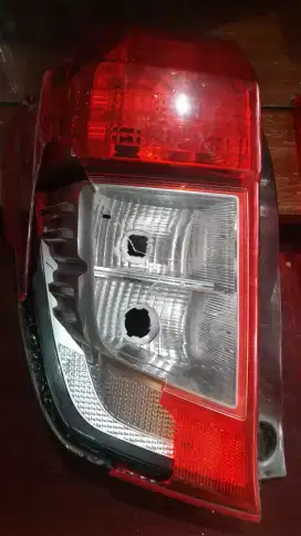 Lampu belakang kiri original calya 2017