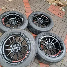 Velg venom ring 18x9 pcd 5x114,3 et 25 ban 235/50 R18 4pcs