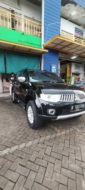 Pajero exceed, metik, diesel, 2011