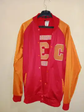 Jaket varsity logo c