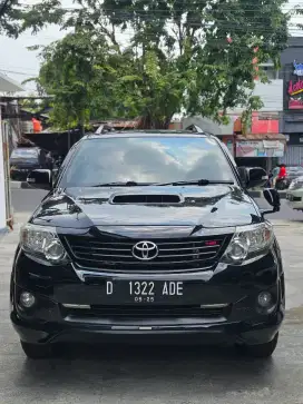 FORTUNER VNT TRD DIESEL MATIC 2015