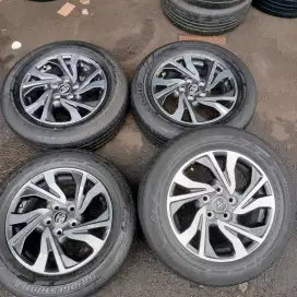 Velg original Toyota Innova facelift ring 16 ban 205/65 R16 4pcs