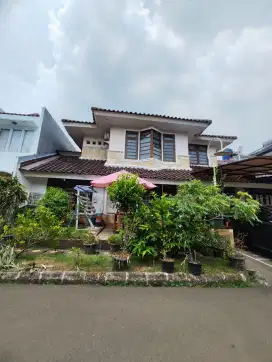 Dijual Cepat Rumah 2 lantai di Bintaro riverpark jakarta selatan