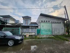 Dijual Rumah dan gudang