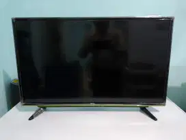 Televisi TV 32in TCL L32D2700 Mulus Bonus STB Kabel HDMI
