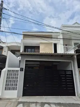 Dijual Rumah Baru di dalam Komplek di Penggilingan, Cakung