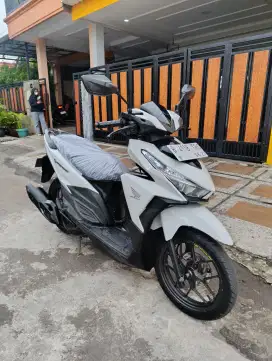 Bissmillah dijual motor Honda Vario LED old 125cc 2017