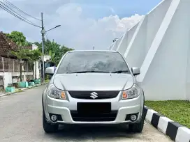 SUZUKI SX4 X OVER CROSSOVER SX 4 2010 ANTIK CITY CAR IRIT ISTIMEWA !!