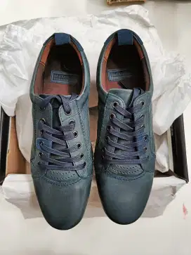 Sepatu Sledgers Sneakers Casual Leather Navy size 41 42