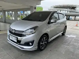 Daihatsu Ayla R Deluxe 2017
