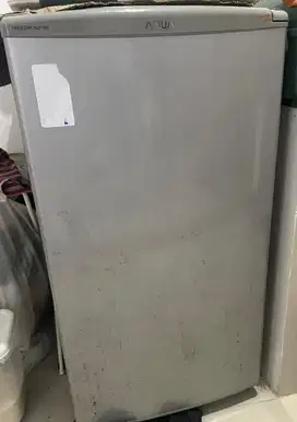 Kulkas Freezer AQUA AQF-S4
