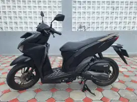 Vario 125 keyless 2023 low km bisa cash/kredit syariah TERMURAH