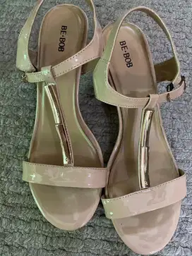 Sepatu sandal size 39