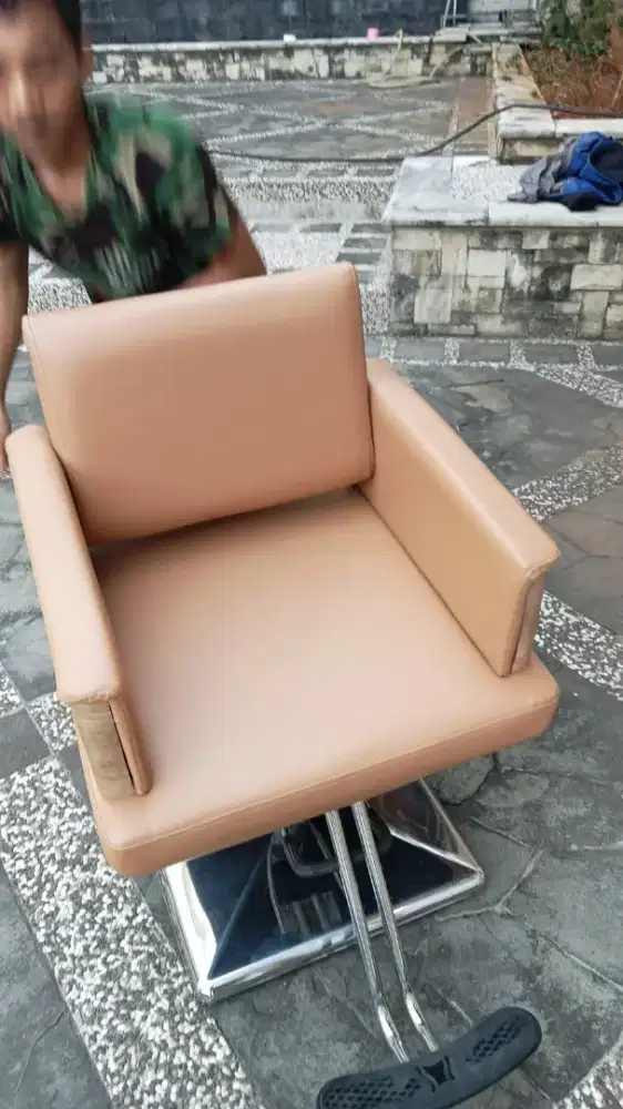 Reparasi sofa dan custom sofa
