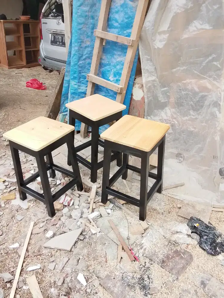 menerima pesanan bangku Serka kursi meja dll