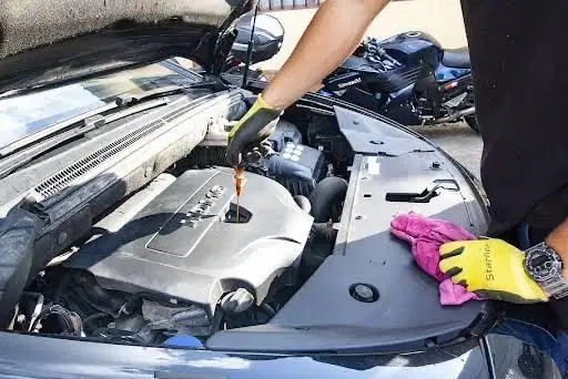 Jasa service ganti oli & tune up mobil