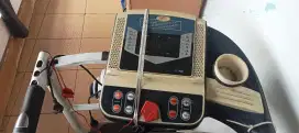 Alat tradmill bekas sudah LM tidak di pakai kondisi seadanya