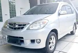 Daihatsu Xenia 2010 Bensin